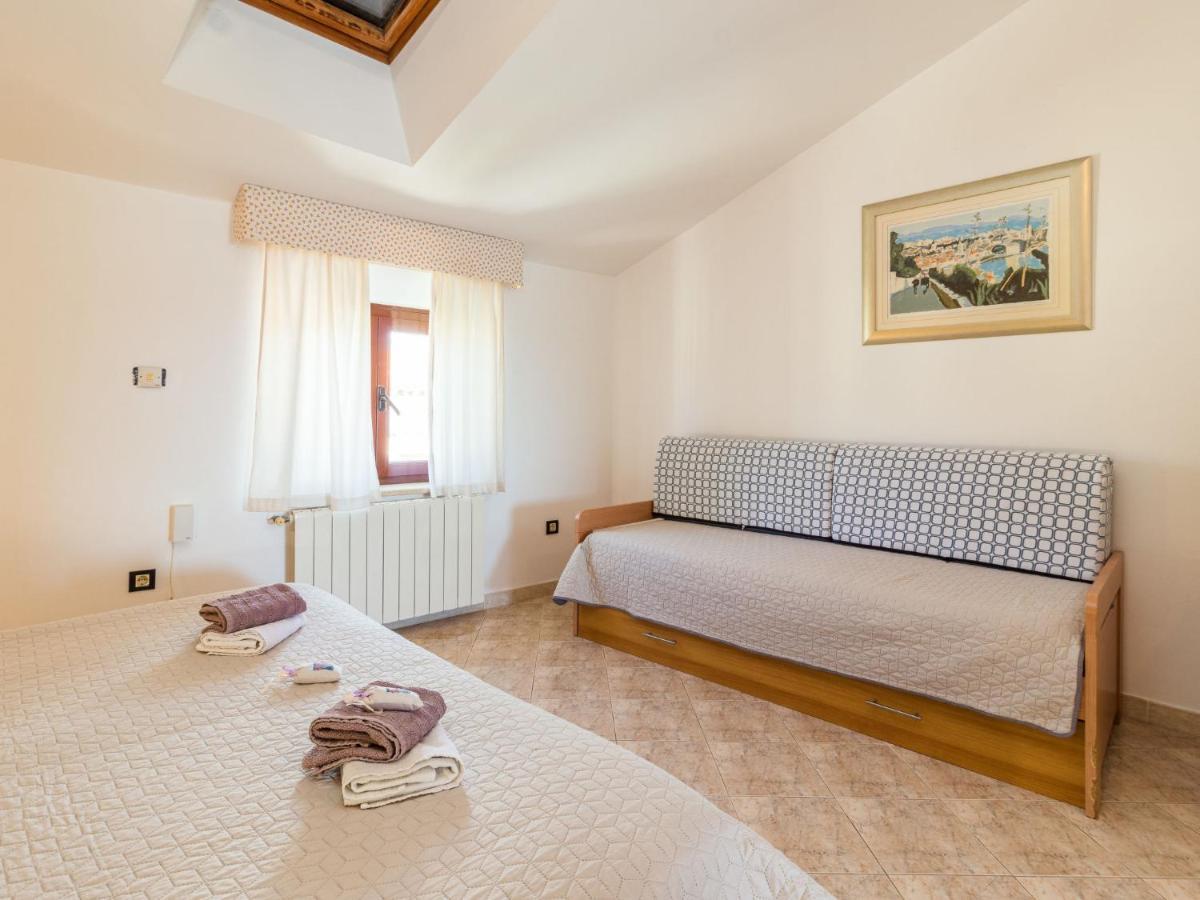 Apartment Antonella & Napoletano-4 By Interhome *
